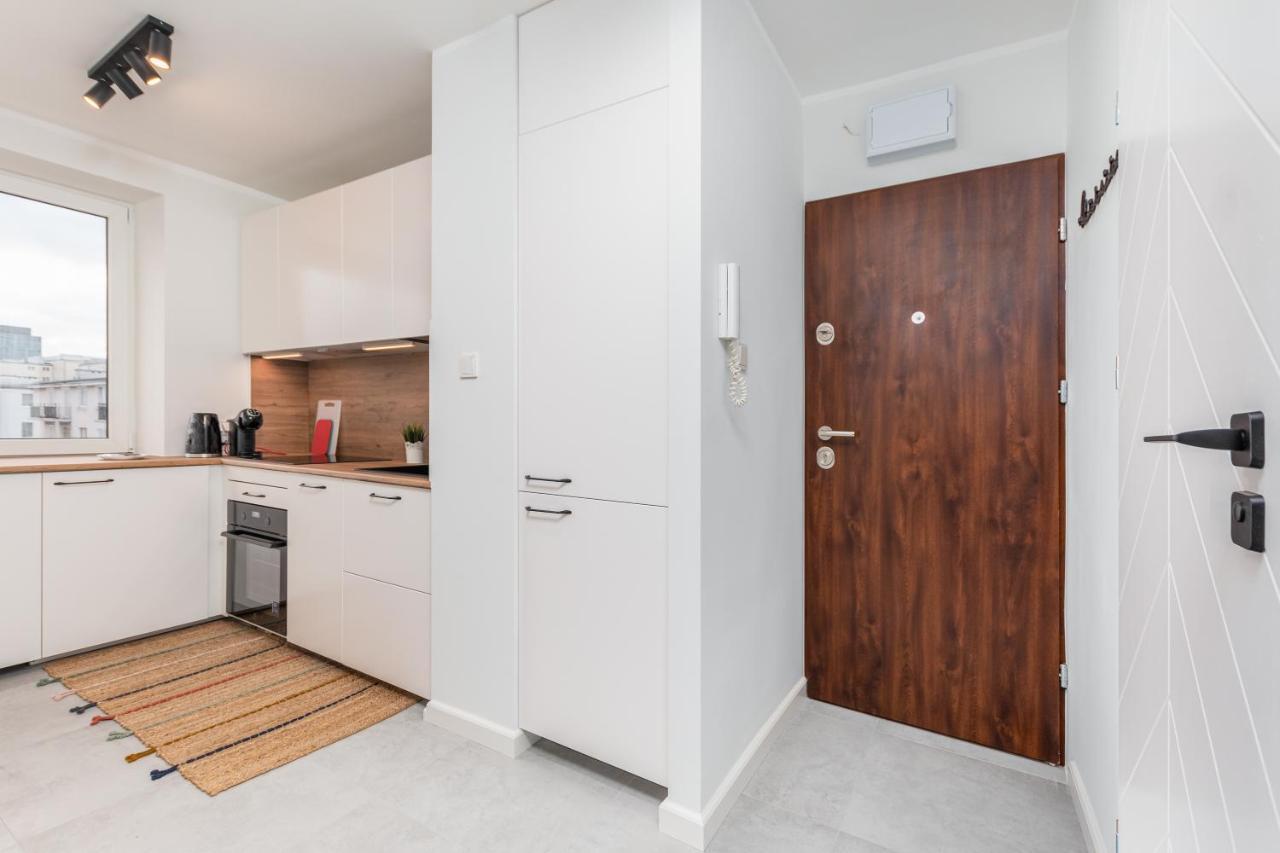 Pl. Dąbrowskiego 12 By Homeprime *