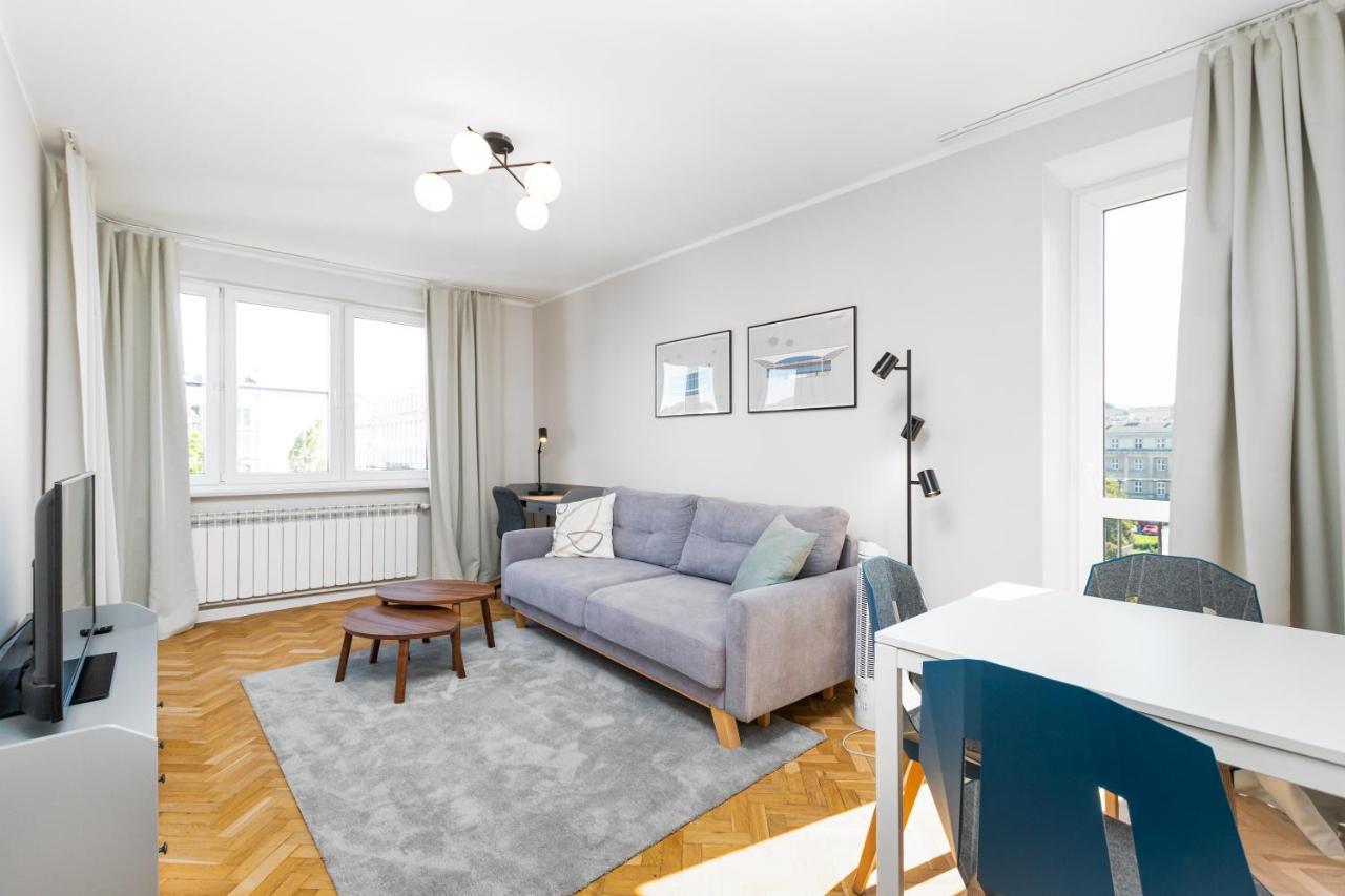 Pl. Dąbrowskiego 12 By Homeprime Warszawa